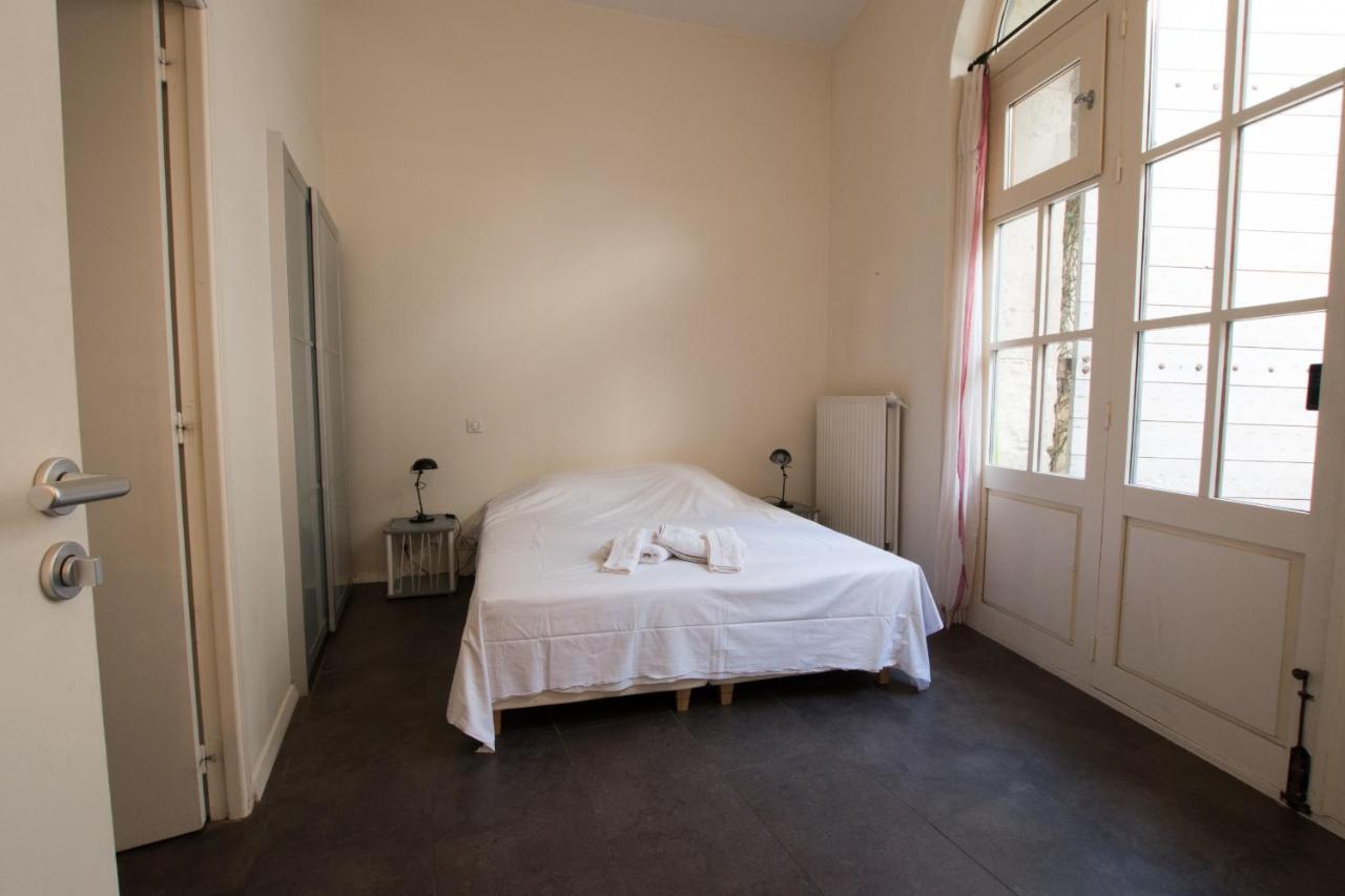 Divonne - Loft Cosy Avec Jardin Partage Apartment Arles Bagian luar foto